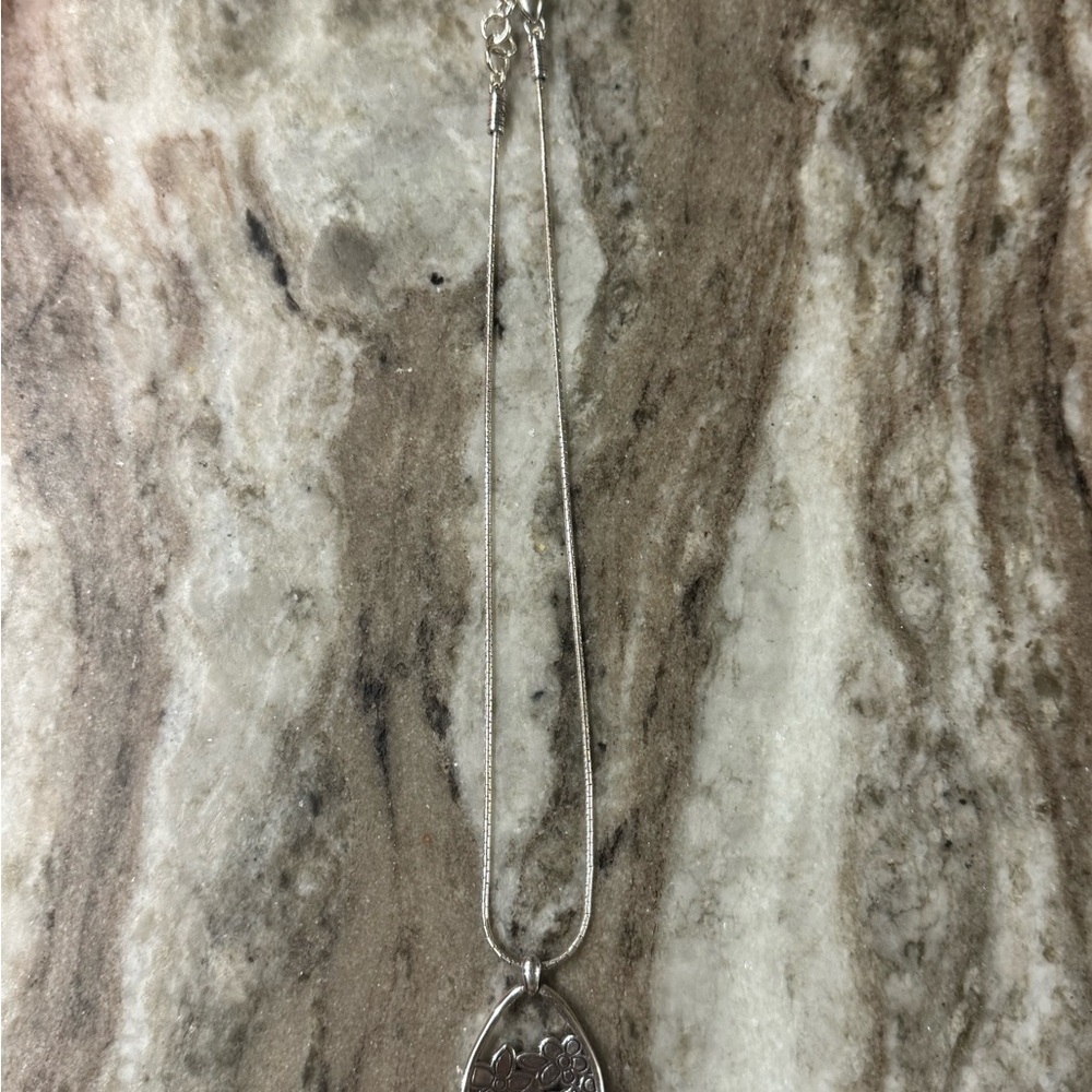 Floral Brighton Pendant Necklace - Picture 4 of 4